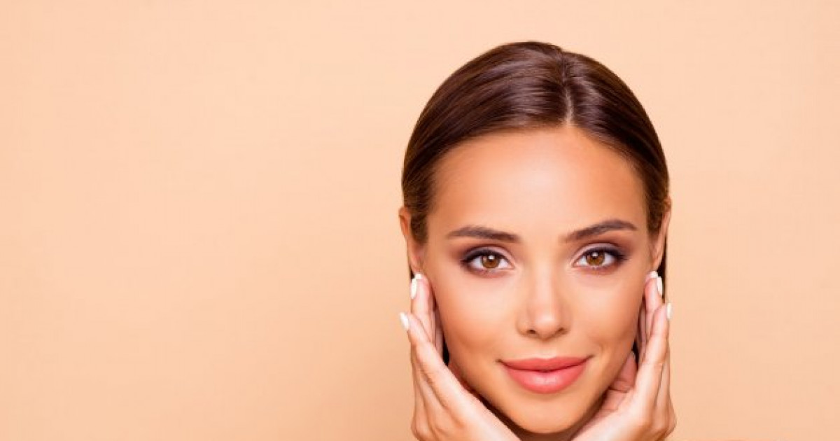 El maquillaje que realza tu bronceado ¡aprende los trucos! cuando estas bronceada El maquillaje que realza tu bronceado ¡aprende los trucos!