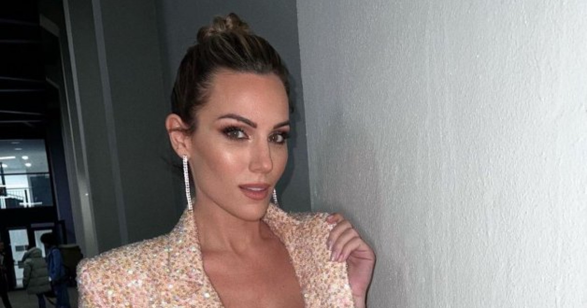 Edurne, más guapa que nunca, presume de espectacular tipazo en bañador