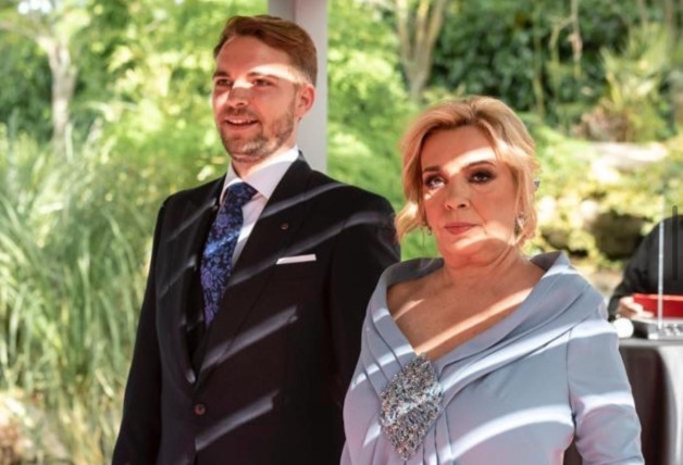 Carmen Borrego publica en redes fotos de la boda de su hijo