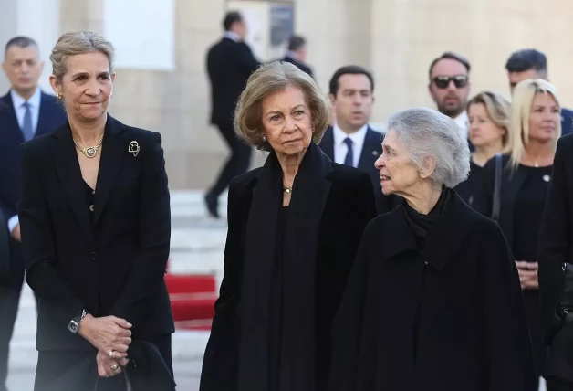 La infanta Elena, la reina Sofía y su hermana Irene de Grecia