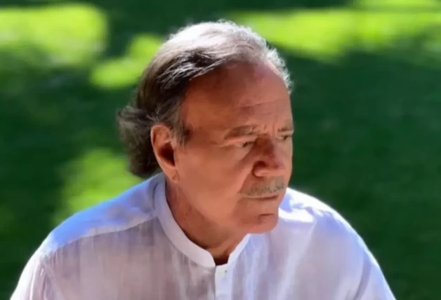 Julio Iglesias. Redes sociales