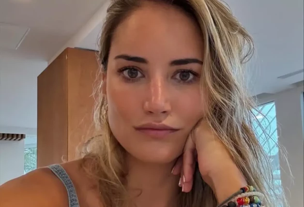 Alba Carrillo Hasta el fin del mundo