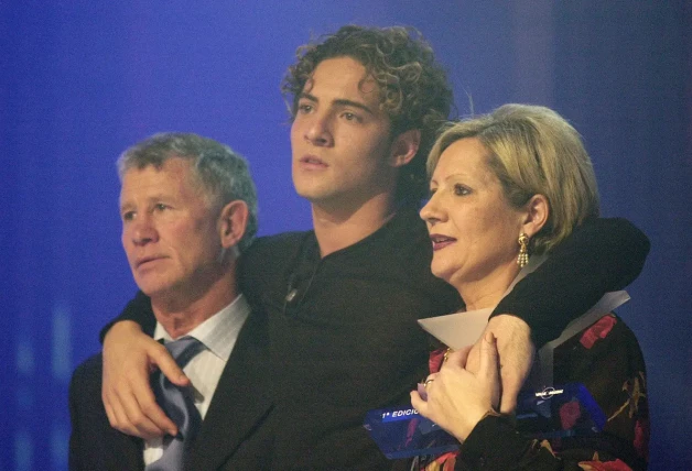 David Bisbal con sus padres cuando concursó en Operación Triunfo