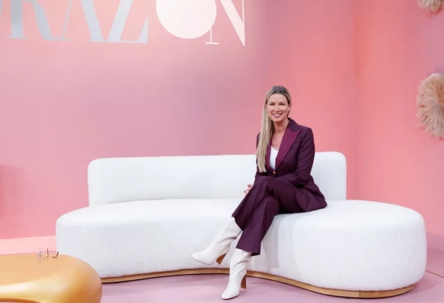 Anne Igartiburu, en el plató de 'Corazón', de TVE.