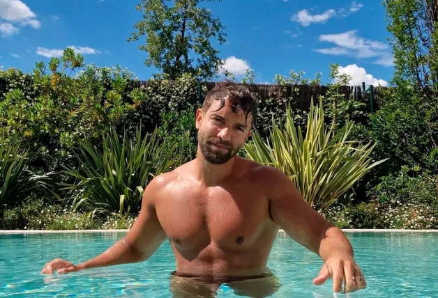 Pablo Alborán en bañador