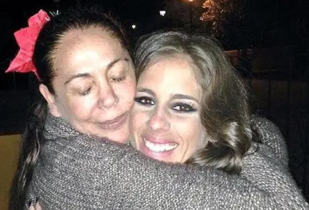 Anabel Pantoja con su tía Isabel (redes)