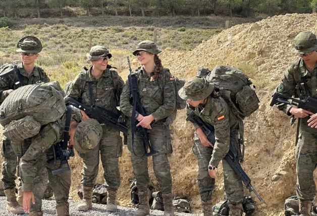 LA PRINCESA DE ASTURIAS DURANTE LA INSTRUCCIÓN MILITAR