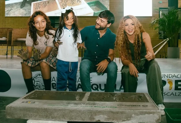 Shakira inauguró la escuela.