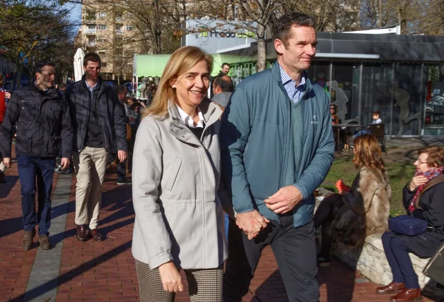 Cristina e Iñaki paseando cuando aún estaban juntos.