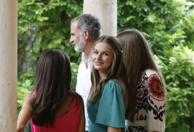 El álbum familiar de la princesa Leonor por su 18 cumpleaños.