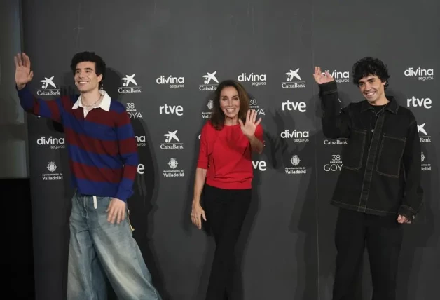 Ana Belén y los Javis en una imagen de photocall