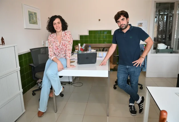 Gala Larxé y Álex Serret de Llars Compartides visitan cada semana los pisos para
comprobar si todo va bien.