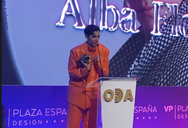 Alba Flores en la ceremonia de los premios Oda.