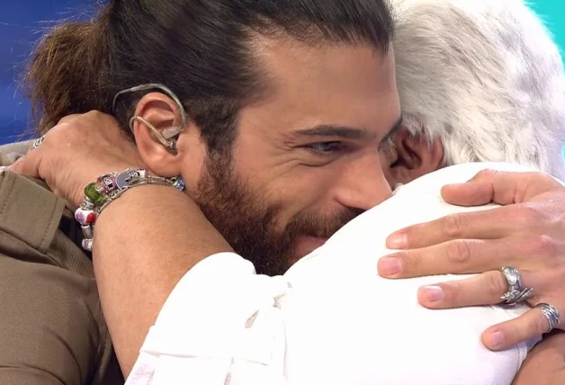 can yaman triste muerte fan española 2