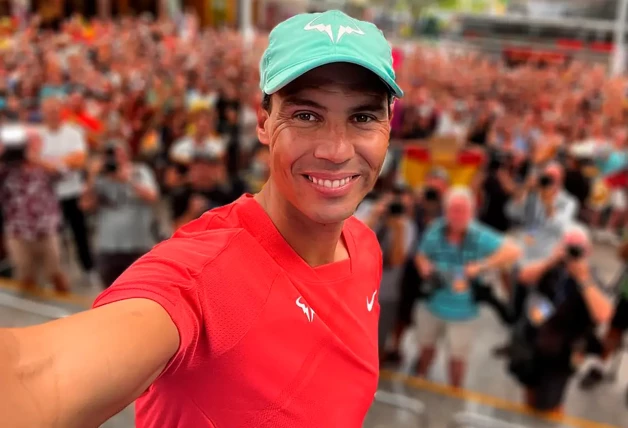 Nadal en una imagen de redes, en un selfie con público