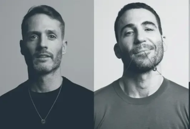 Álex Coves y Miguel Ángel Silvestre en una imagen de la web de su empresa, Rootless