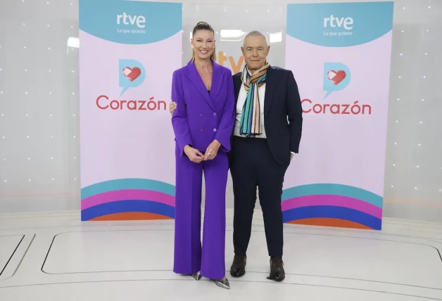 Anne Igartiburu y Jordi González en la presentación de 'D Corazón'