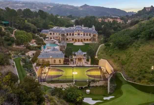 Mark Wahlberg Mansion Vista2