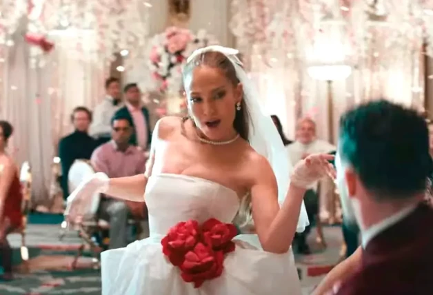 Jennifer Lopez en el videoclip 'Can't get enough'.