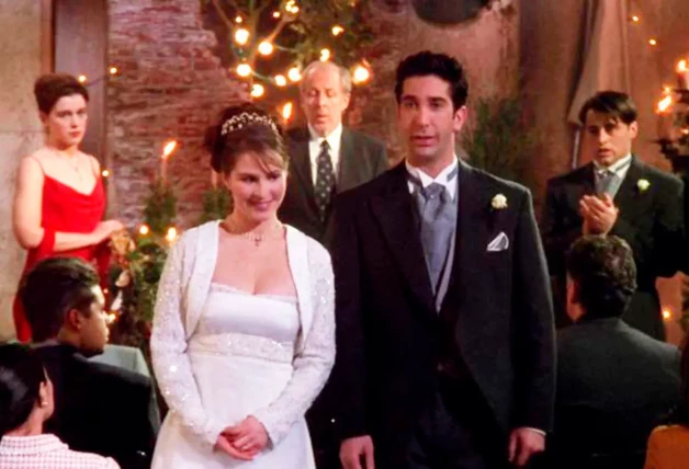 Ross casándose en un episodio de Friends.