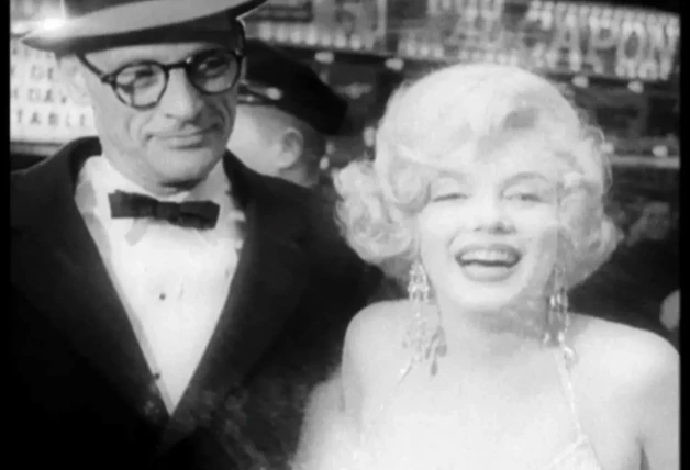 Marilyn junto a Arthur Miller.