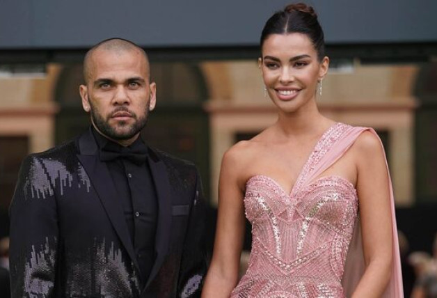 Joana Sanz y Dani Alves.