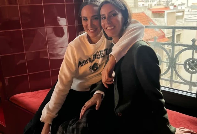 Tamara Falcó junto a su hermana Ana, a la que está muy unida.