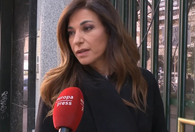 Mariló Montero hablando con los periodistas. Foto: EP