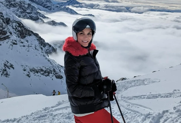 Mar Flores esquiando en Los Alpes italianos.