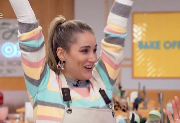 Alba Carrillo y Paula Vázquez en 'Bake Off'.