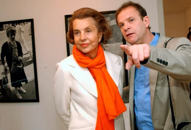 Liliane Bettencourt junto a Françoise-Marie Banier.