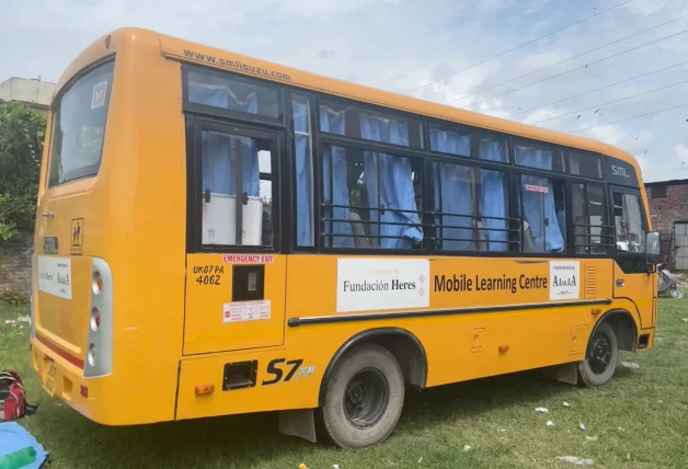 Autobuses Escolares India Fundacion Heres