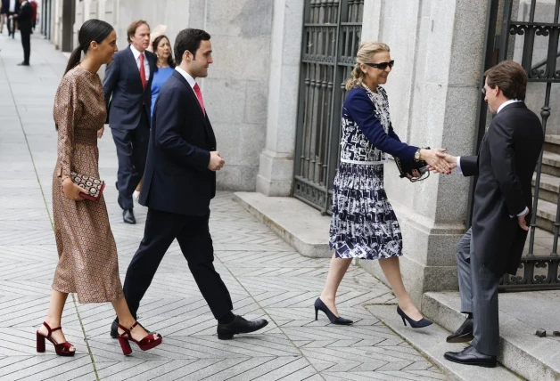 Llegada de la infanta Elena junto a sus hijos a la iglesia