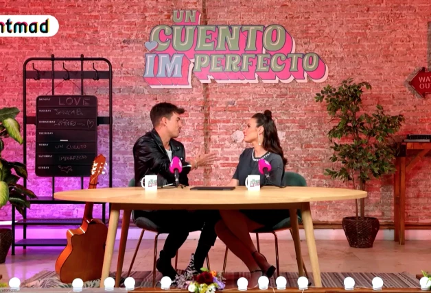 Jessica Bueno y Luitingo en su podcast.