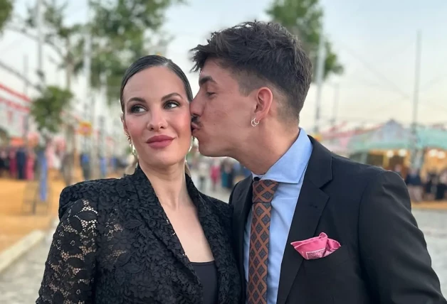 Jessica Bueno y Luitingo en la Feria de Abril 2024.