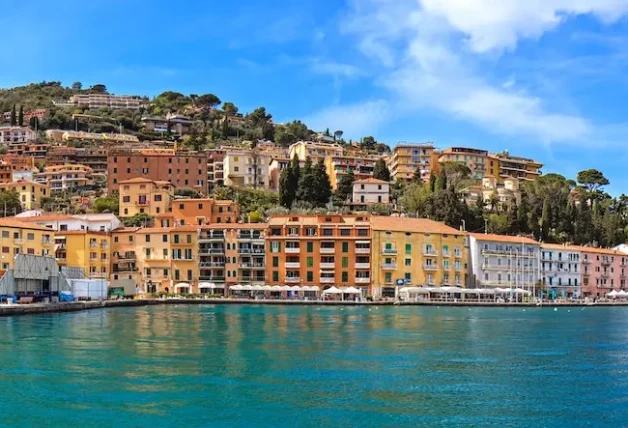 Porto Santo Stefano enterrada Raffaella Carrà