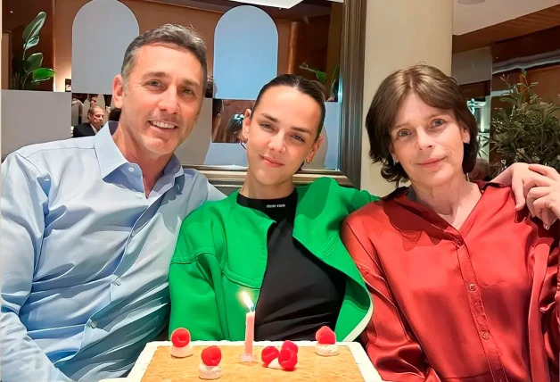Estefanía de Mónaco con Daniel Ducruet, celebrando el cumpleaños de su hija en común, Pauline Ducruet.