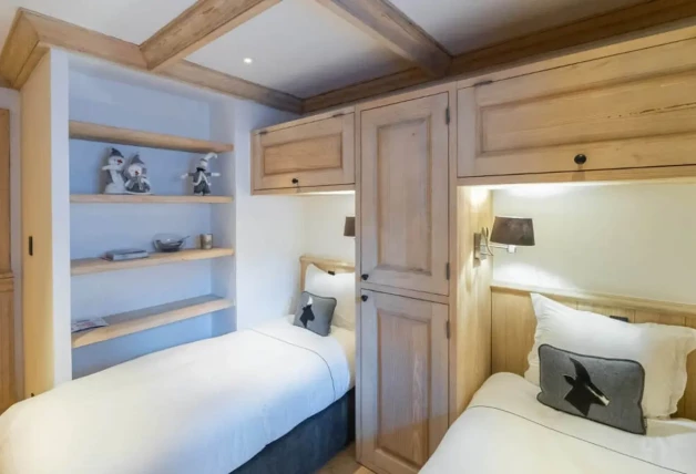 Habitaciones de la casa de los Alpes suizos donde Georgina Rodríguez se alojó con sus hijos