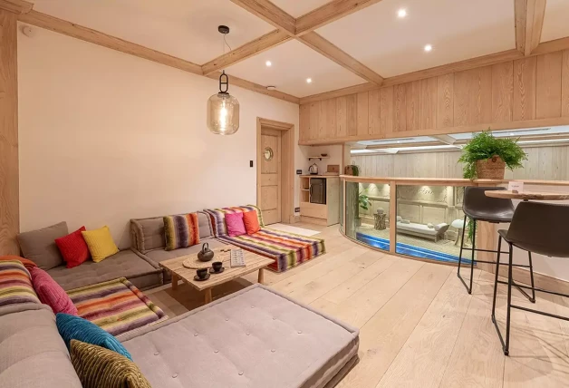 Habitaciones de la casa de los Alpes suizos donde Georgina Rodríguez se alojó con sus hijos