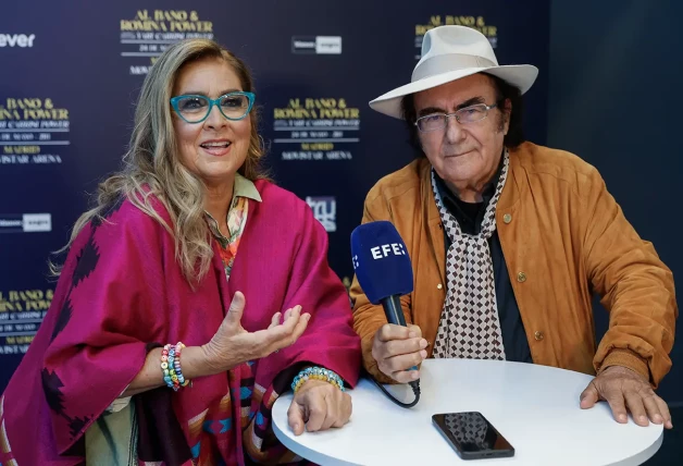 Al Bano y Romina Power durante una rueda de prensa.