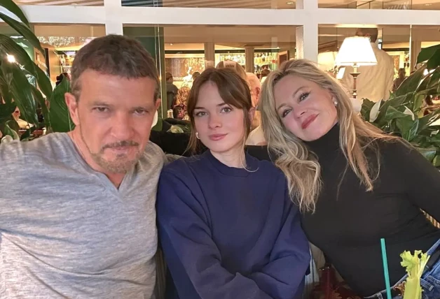 Antonio Banderas, Stella del Carmen y Melanie Griffith