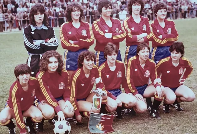 Primer partido oficial selección 1983