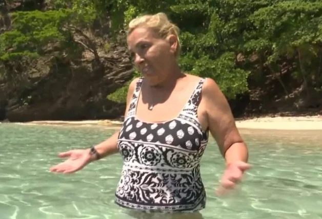 Carmen Borrego en bañador en 'Supervivientes'.