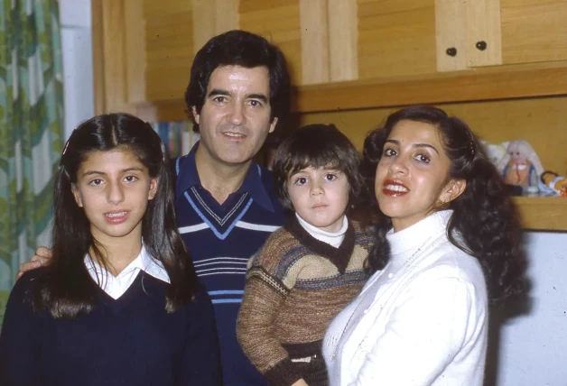 Manuel de la Calva con su familia