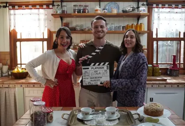 kerem bursin nueva serie platonico