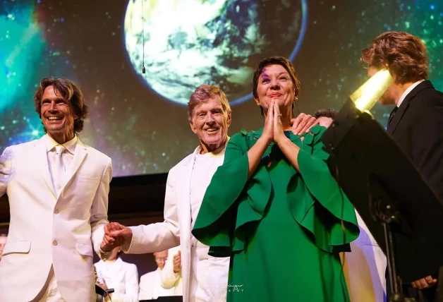 Robert Redford hace 6 días con su familia.