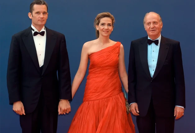 Iñaki Urdangarín con la infanta Cristina y Juan Carlos I.