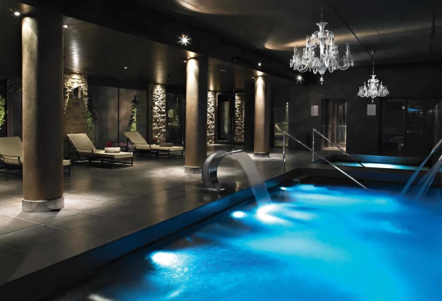 hotel reyes