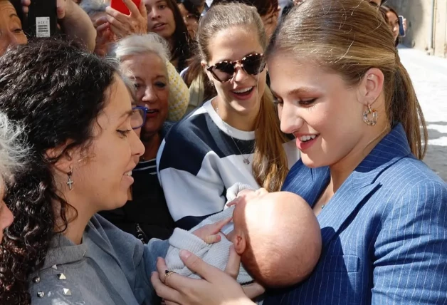 Leonor cumple 20 años Sus fotos más tiernas y cariñosas