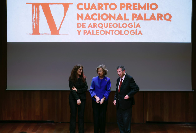 sofia reaparece seria tras publicacion memorias rey